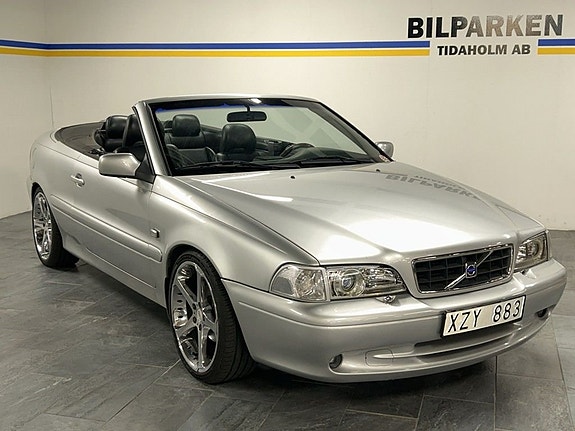 Volvo C70 2 of 9