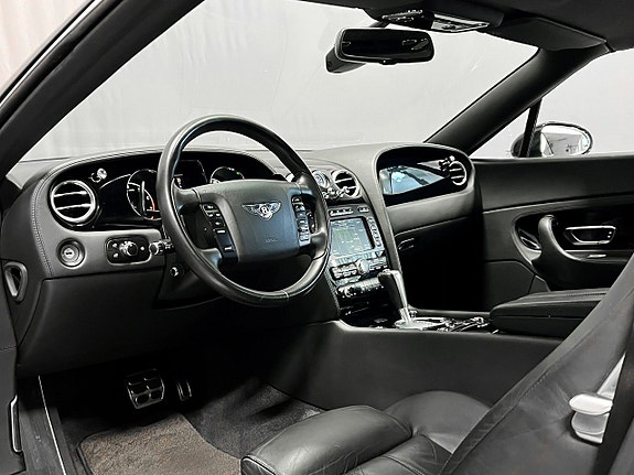 Bentley Continental GTC 10 of 25