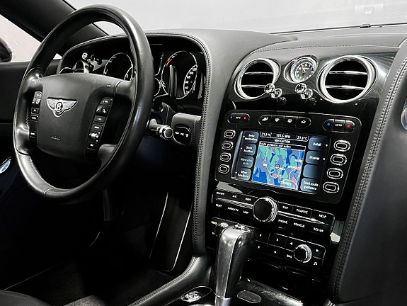 Bentley Continental GTC 13 of 25