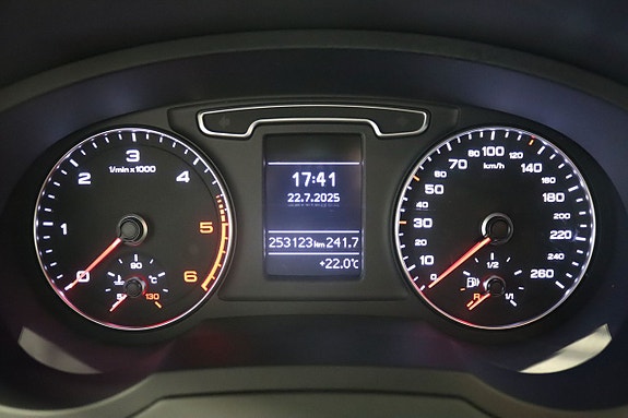 Audi Q3 11 of 11