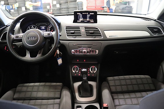 Audi Q3 8 of 11