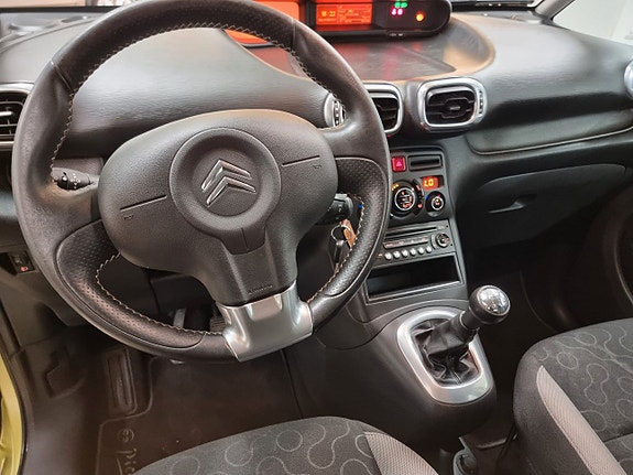 Citroen C3 Picasso 15 of 19