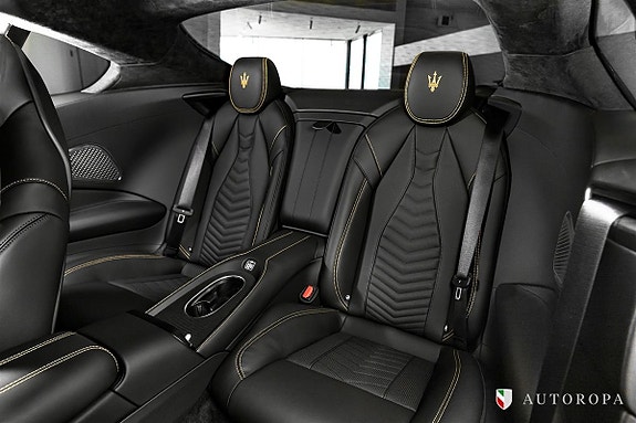 Maserati GranTurismo 9 of 10