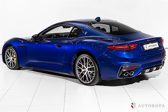 Maserati GranTurismo 4 of 5