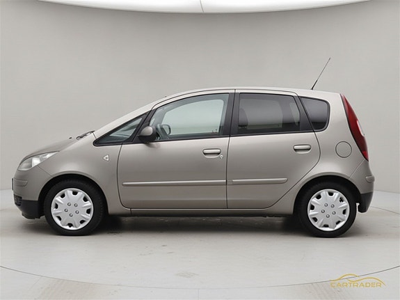 Mitsubishi Colt 3 of 13