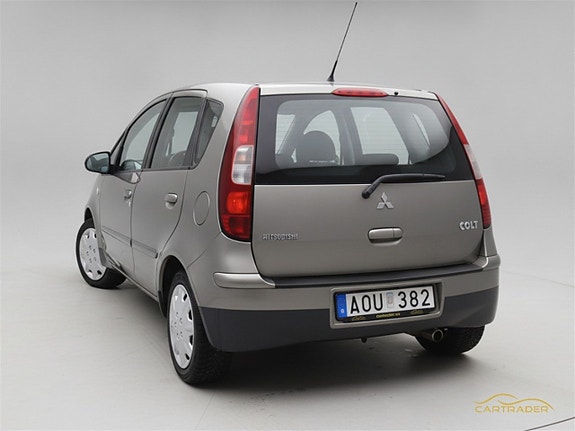 Mitsubishi Colt 2 of 13