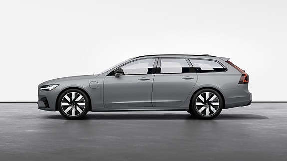 Volvo V90 2 of 5