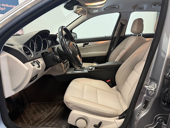 Mercedes-Benz C180 8 of 25