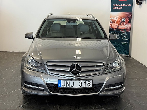 Mercedes-Benz C180 2 of 5