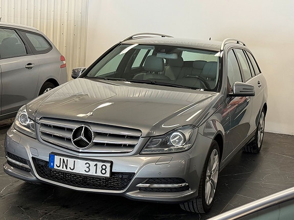 Mercedes-Benz C180 3 of 5