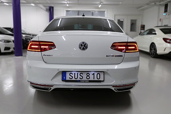 Volkswagen Passat 6 of 27
