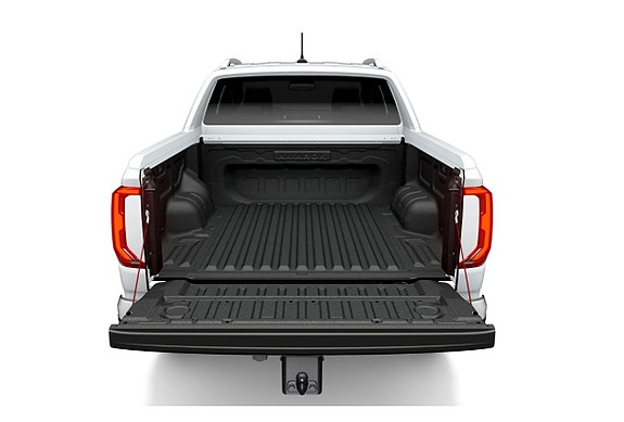 Volkswagen Amarok 10 of 11