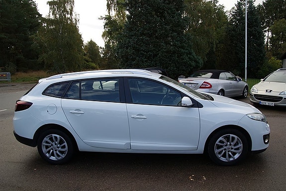 Renault Megane III 4 of 5