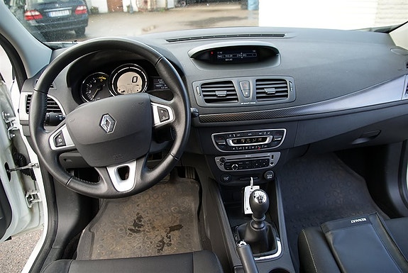 Renault Megane III 12 of 12