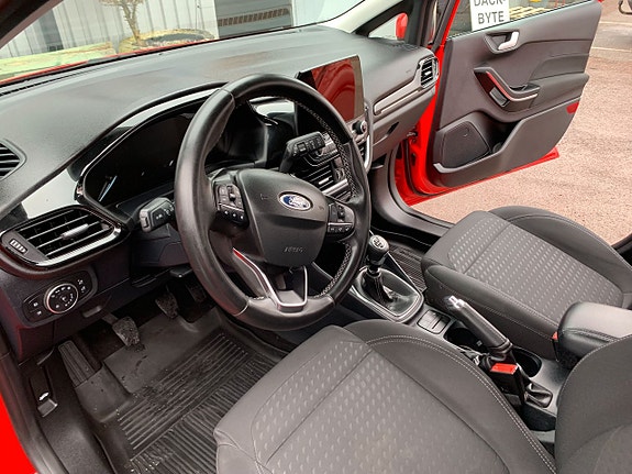 Ford Fiesta 13 of 15
