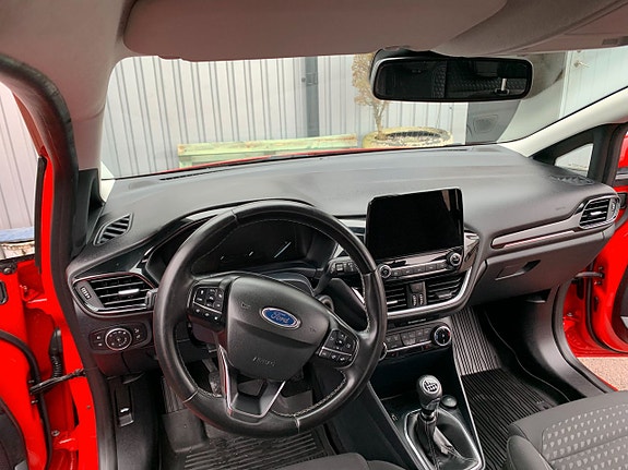 Ford Fiesta 11 of 15