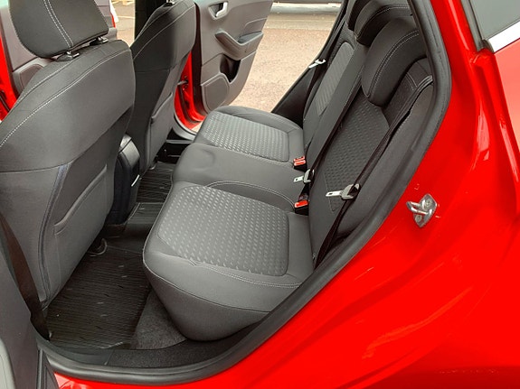 Ford Fiesta 10 of 15