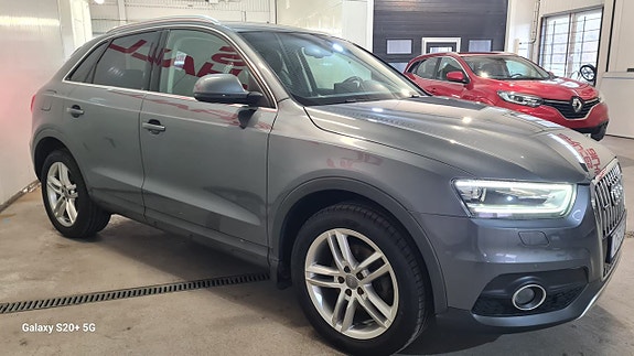 Audi Q3 3 of 5