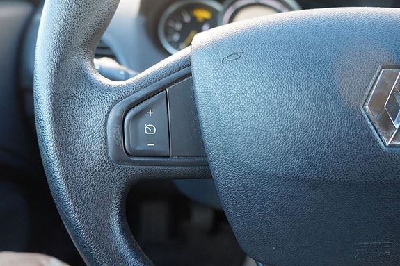 Renault Megane 13 of 16