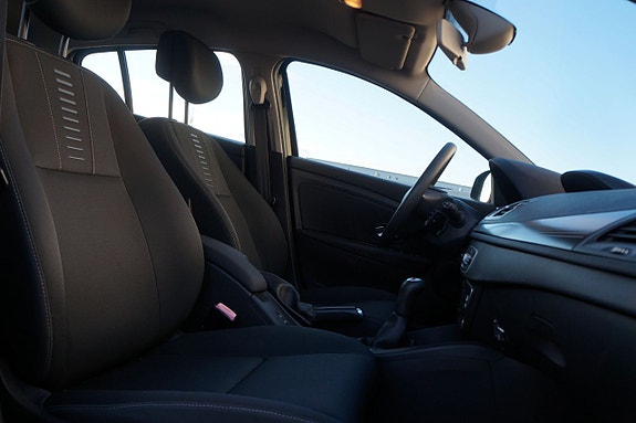 Renault Megane 11 of 16