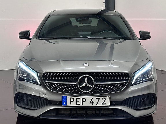 Mercedes-Benz CLA220 d 2 of 5