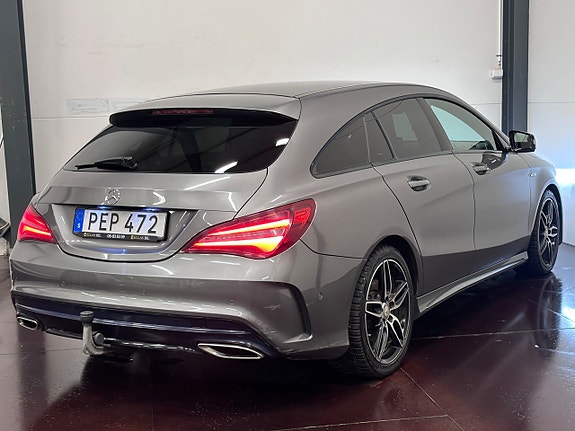Mercedes-Benz CLA220 d 4 of 5