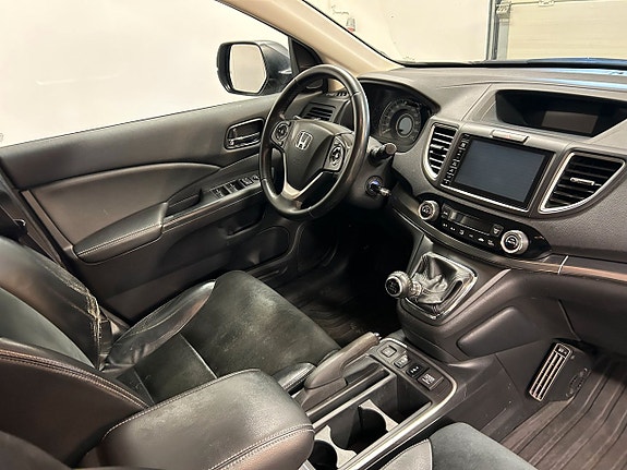 Honda CR-V 5 of 8