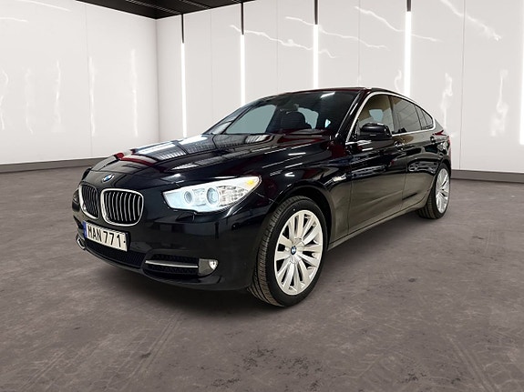 BMW 530d 3 of 5