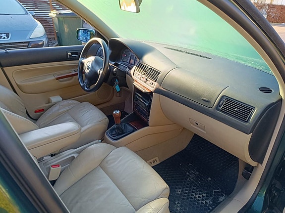 Volkswagen Golf IV 13 of 20