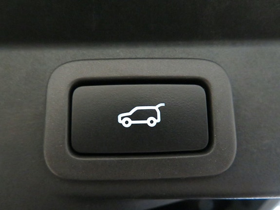 Land Rover Range Rover Sport 11 of 17