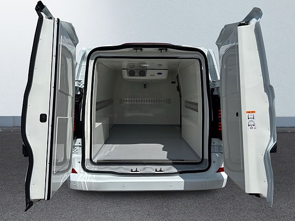 Volkswagen Transporter 11 of 17