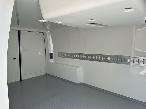 Volkswagen Transporter 13 of 17