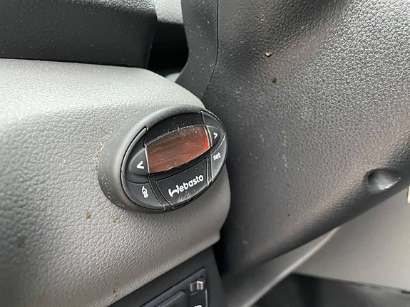 Nissan NV200 16 of 21