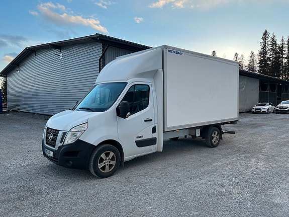 Nissan Skåpbil/Flyttbil