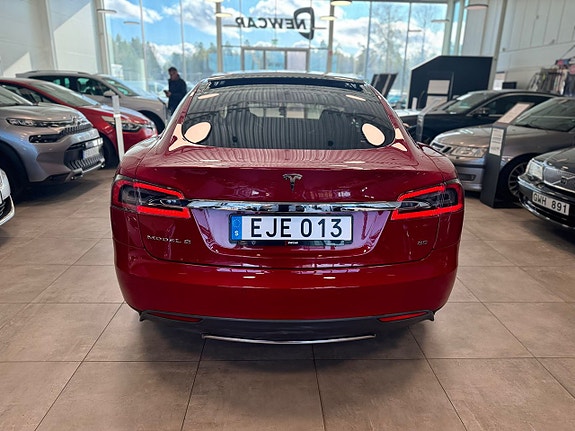 Tesla Model S 6 of 21