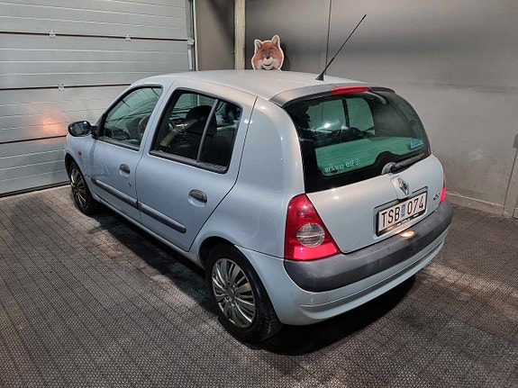 Renault Clio 3 of 5