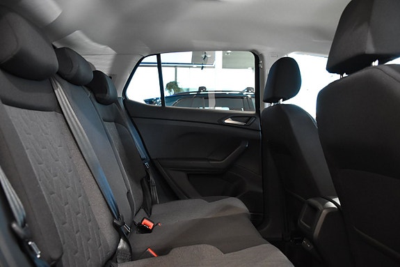 Volkswagen T-Cross 18 of 24