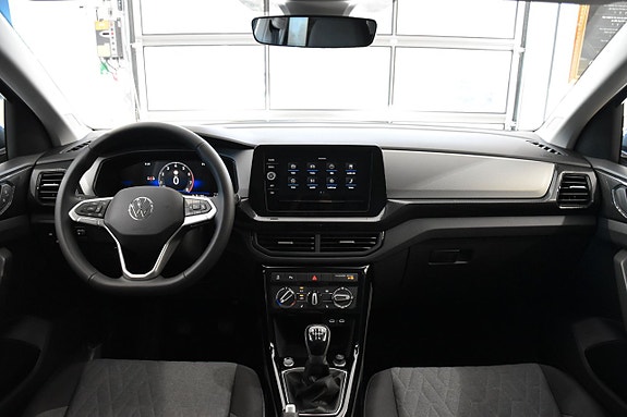 Volkswagen T-Cross 10 of 24
