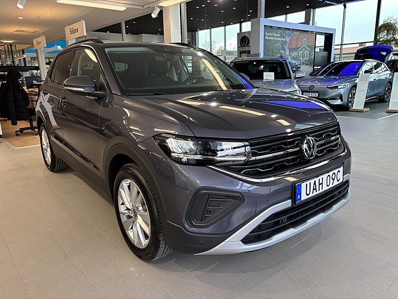 Volkswagen T-Cross 4 of 5