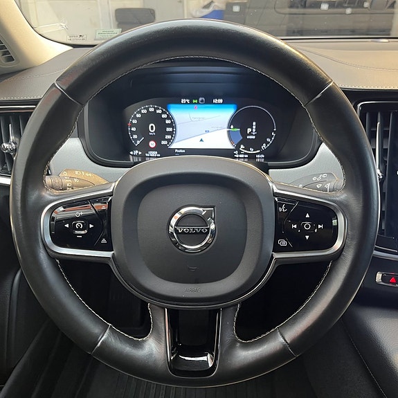 Volvo V90 11 of 14