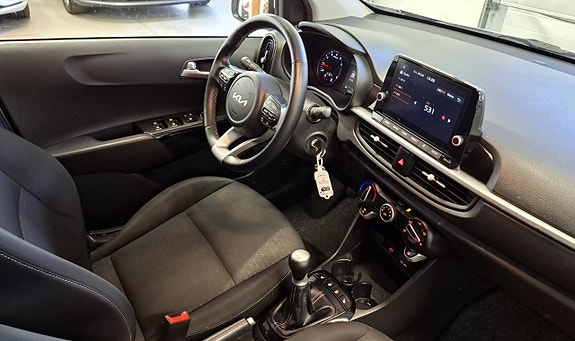 Kia Picanto 18 of 22