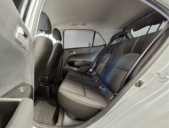 Kia Picanto 21 of 22