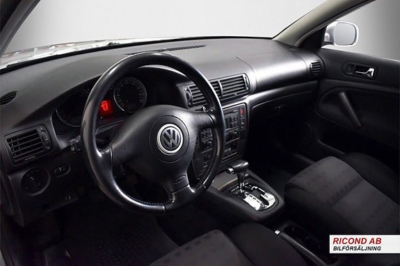 Volkswagen Passat 14 of 20