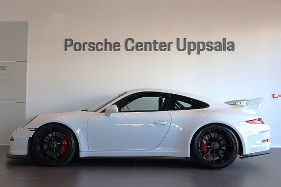 Porsche 911 2 of 5