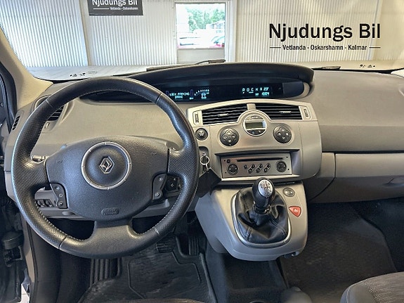 Renault Scenic II 9 of 10