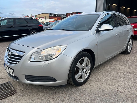 Opel Insignia 3 of 5