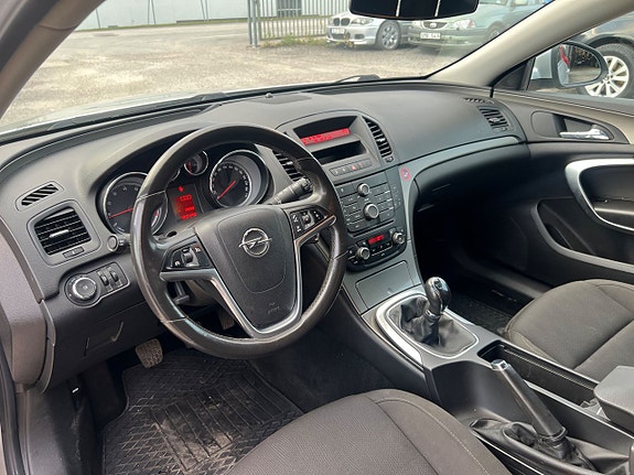 Opel Insignia 4 of 5
