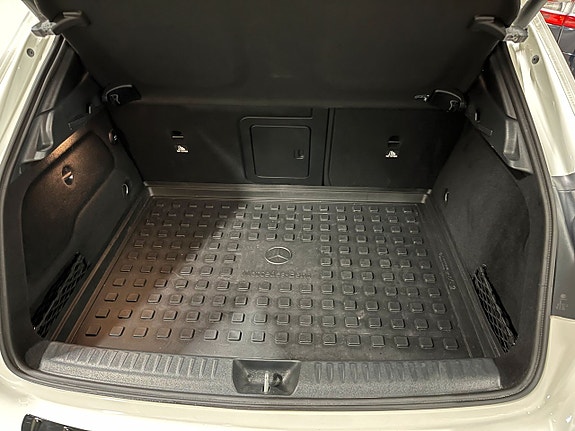 Mercedes-Benz GLA45 6 of 12