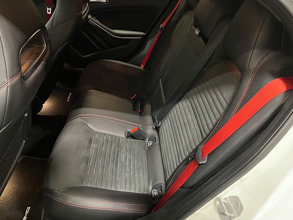 Mercedes-Benz GLA45 9 of 12