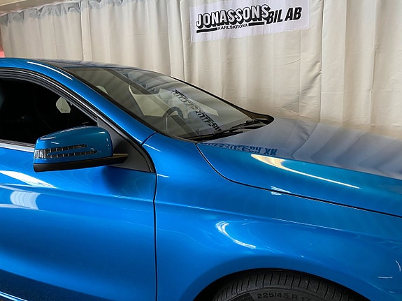 Mercedes-Benz A180 d 2 of 10